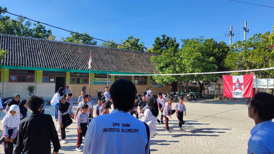 GMNI Bojonegoro Sukses Gelar Program Marhaenis Mengajar di Sekolah&nbsp;Dasar