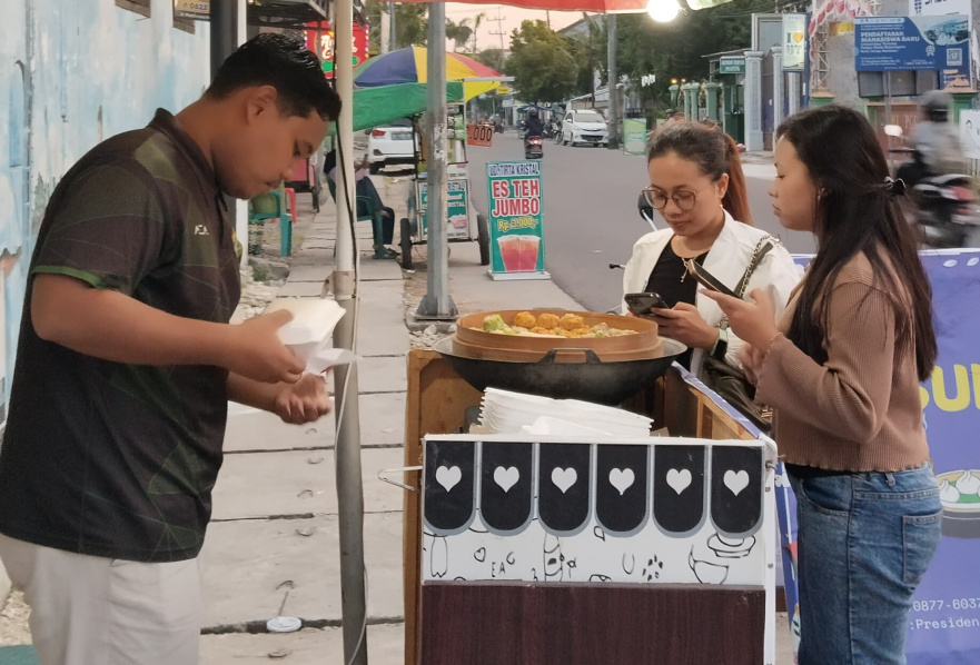 Bermodal Keberanian dan Dukungan Orang Tua, 2 Pemuda Bojonegoro Mampu Jadi Enterpreneur Sukses UMKM&nbsp;Lokal