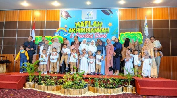 Wisuda KB TK Khoirunnas Bojonegoro Ajak Sayangi&nbsp;Bumi