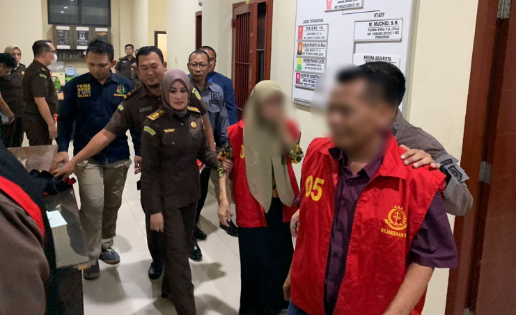 Dugaan Korupsi Uang PD BPR Dua Orang Ditahan Kejaksaan Negeri&nbsp;Bojonegoro