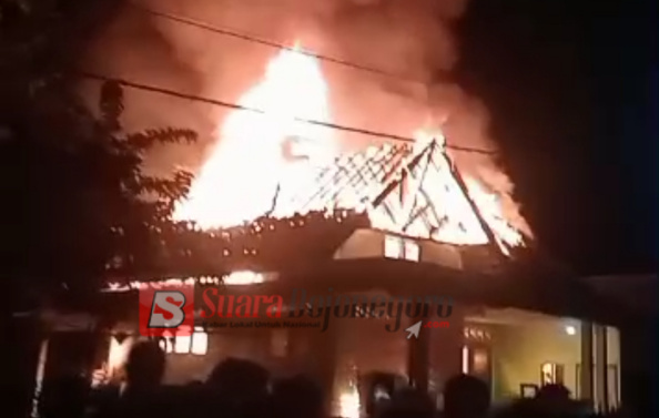 Diduga Akibat Konsleting Listrik, Sebuah Rumah di Sugihwaras&nbsp;Kebakaran