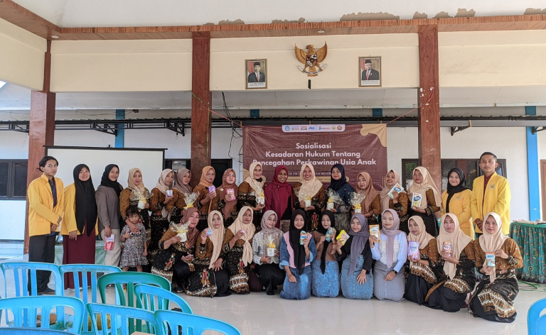 Angka Perkawinan Anak Tinggi, Mahasiswa Hukum Unigoro Gelar Sosialisasi di&nbsp;Kedungadem