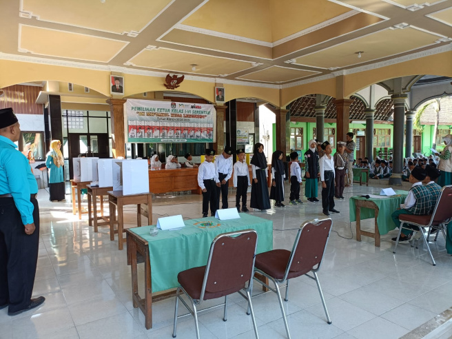 MI Ini Lakukan Pemilihan Ketua Kelas Gunakan Sistem&nbsp;Pemilu